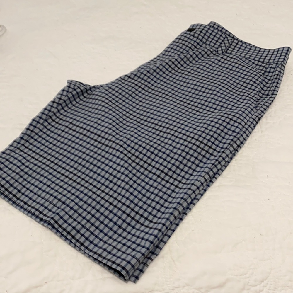 Men’s Adidas golf shorts size 34 never worn
